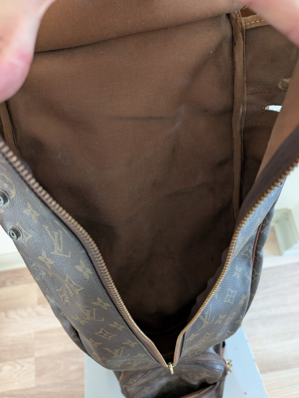 Early 80's "Louis Vuitton" Monogram Golf Club Bag - *Display Piece* - Rare Find! - Picture 7 of 16